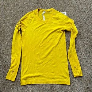 Lululemon Swiftly Tech Long sleeve Crew